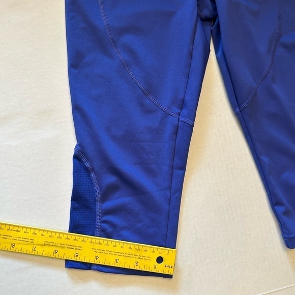 New Balance purple crop leggings with elastic waist & draw string. Sz-M. O10 - Picture 6 of 6